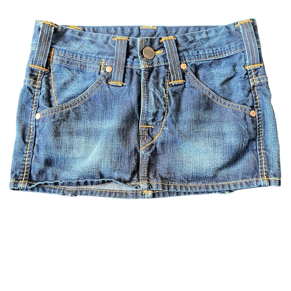 True Religion Dresses & Skirts - True Religion Y2K Low Rise Denim Mini Skirt Horseshoe Pocket Size 24